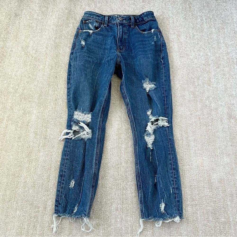 Abercrombie & Fitch High Rise Ripped Mom
Jeans 26 / 2 Short Curve Love Blue